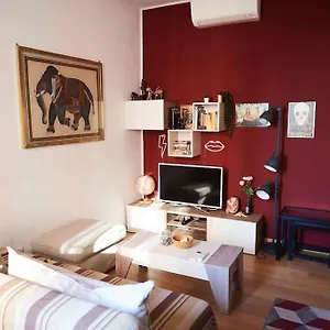 Ampola “flamingo” , Milán Italia